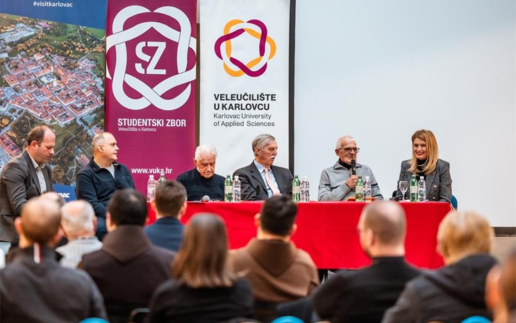 Okrugli stol "Vjera, znanost i umjetnost u suvremenom društvu" održan u Karlovcu